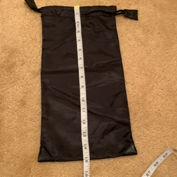 Penhaligon dust bag with corded leather tabbed pulls - Picture 8 of 8